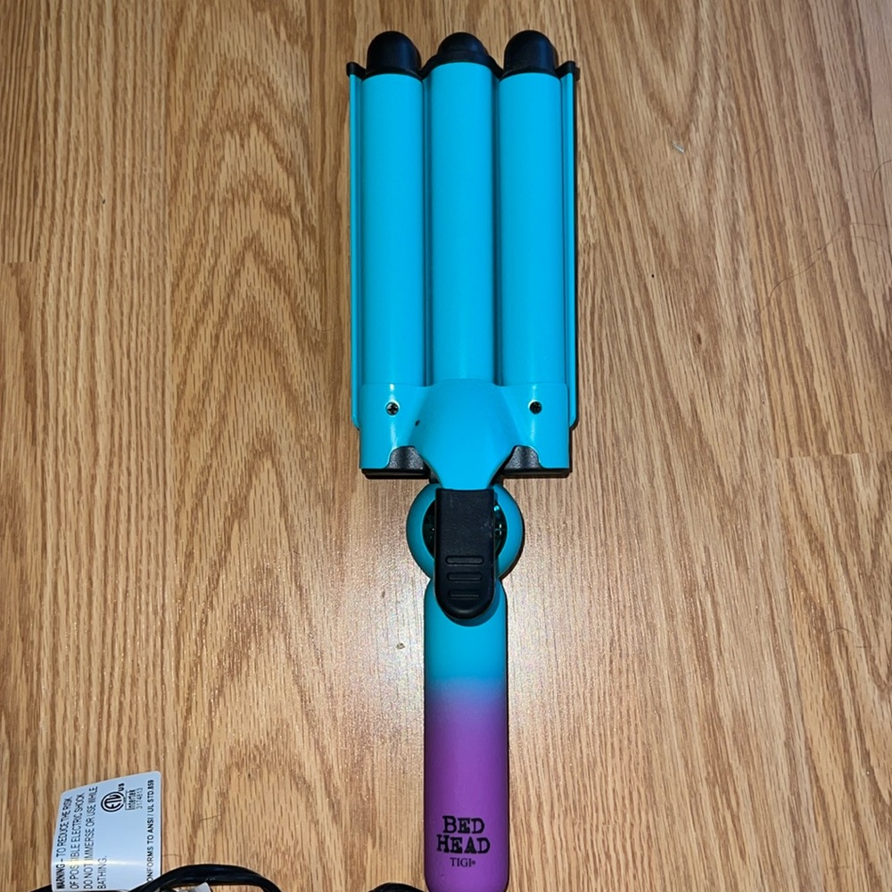 TIGI bed head waver